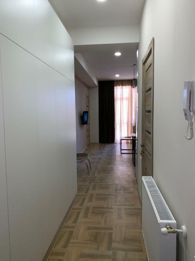 Tomaso Appartement Tbilisi Buitenkant foto