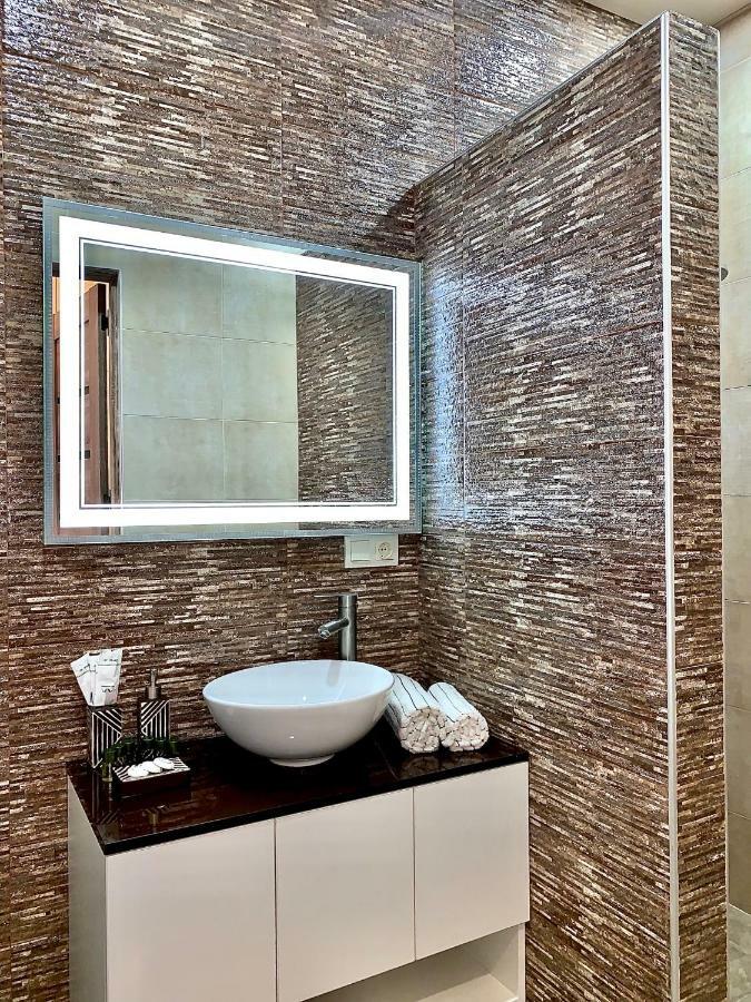 Tomaso Appartement Tbilisi Buitenkant foto