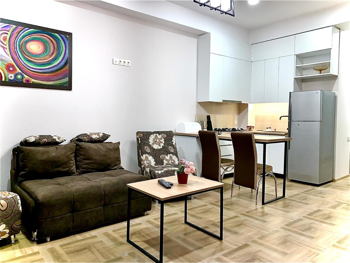 Tomaso Appartement Tbilisi Buitenkant foto